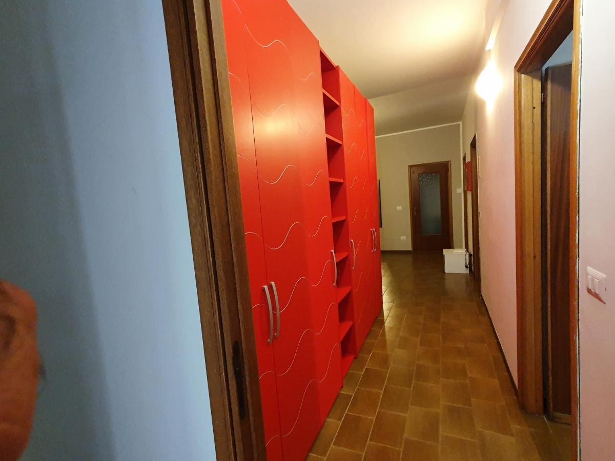 דירות פיאצ'נצה Casa Tommaso מראה חיצוני תמונה
